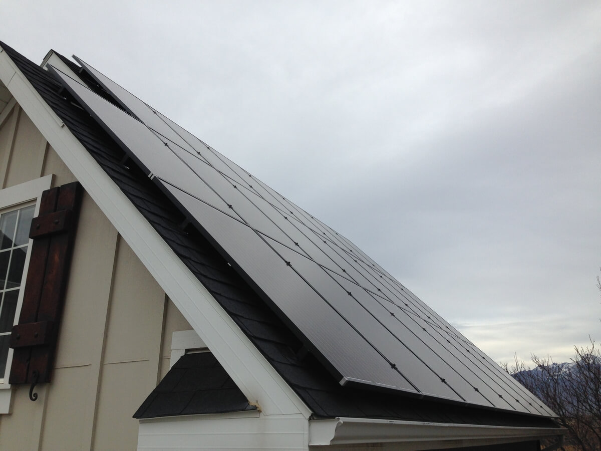 redstone-solar-riverton-utah-solar-installation-solarworld-sw275-panels-solaredge-5000aus-7600aus-inverter-p300-optimizers