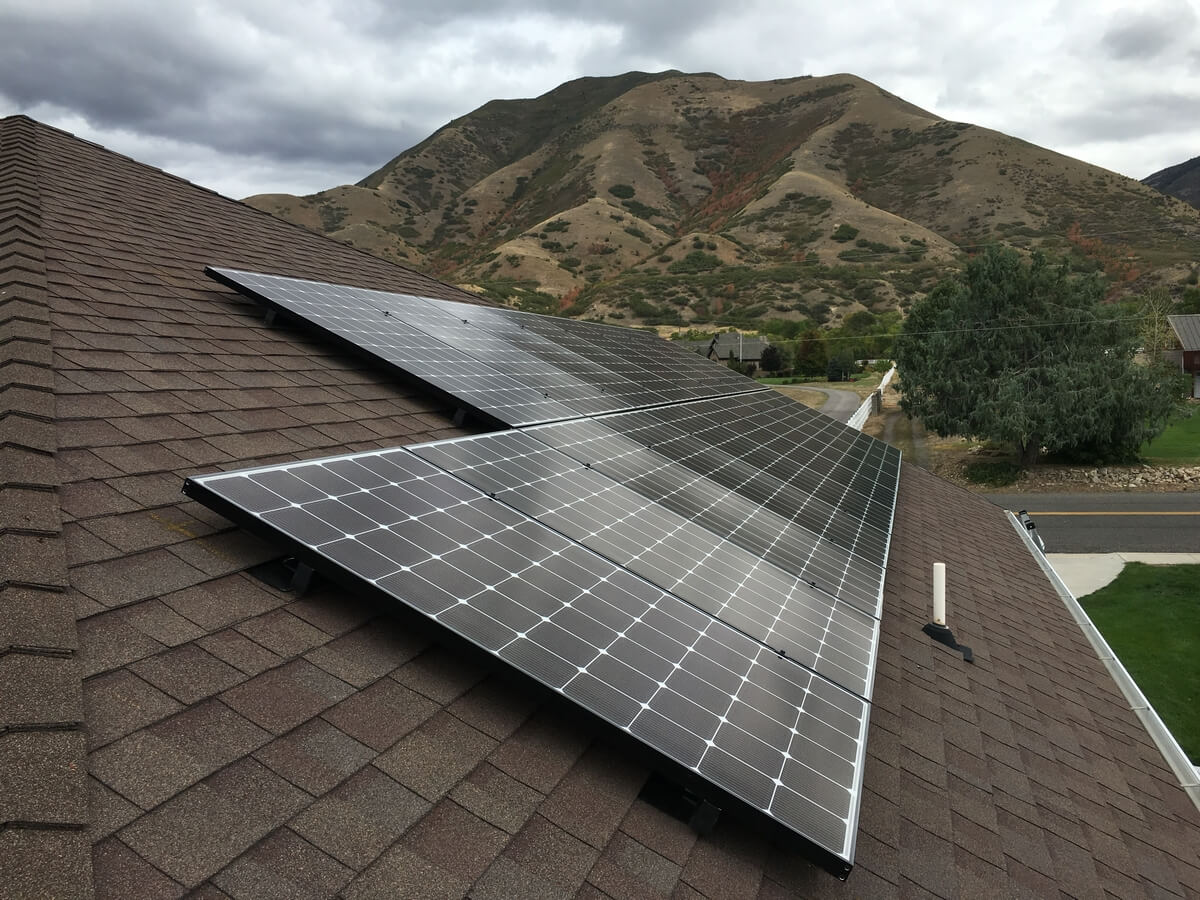 mapleton-utah-solar-installation-lg-lg315n1kg4-panels-solaredge-se7600aus-inverter-p320-optimizers
