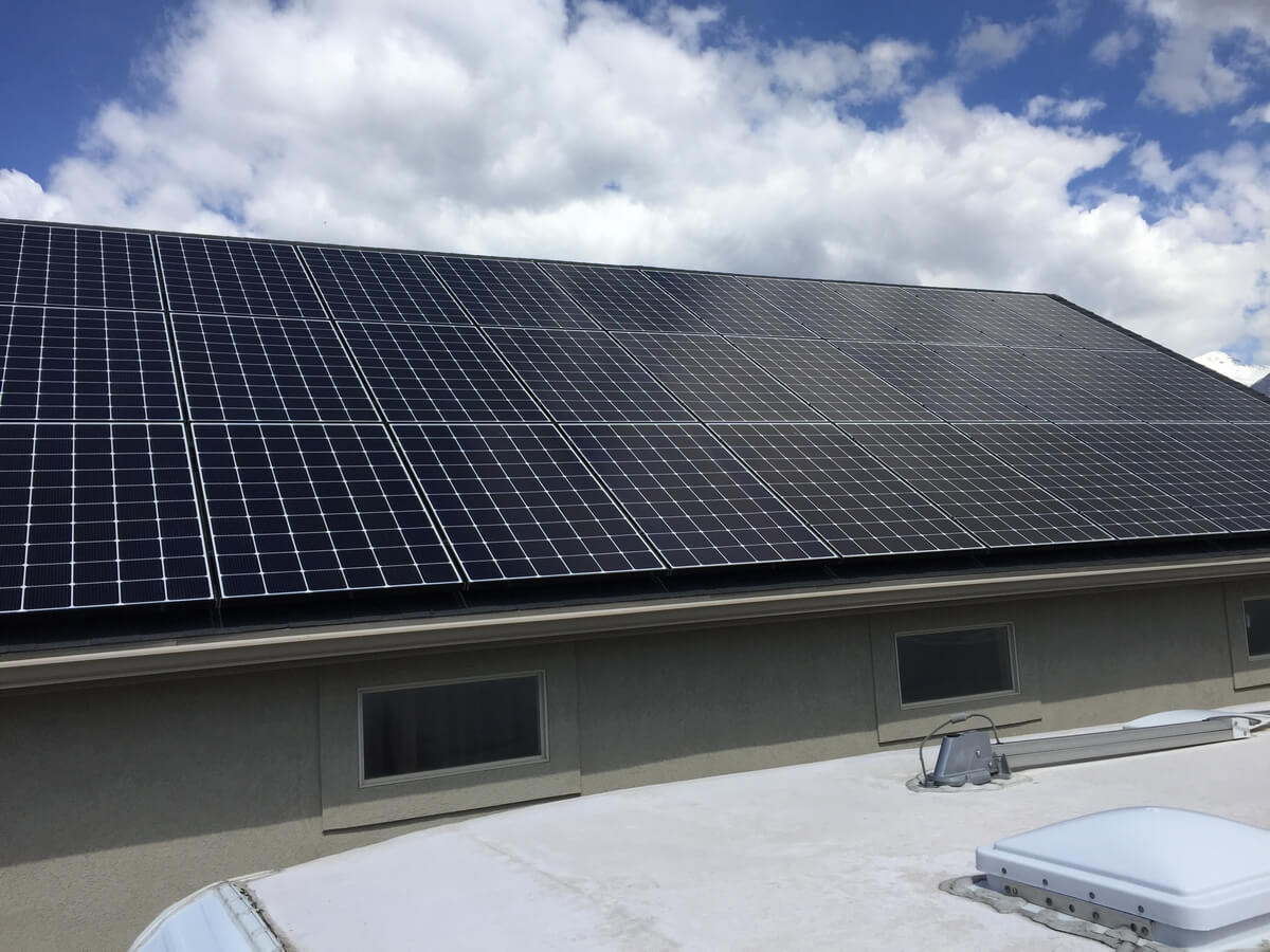 highland-utah-solar-energy-installation-lg-lg315n1cg4-solaredge-se10000aus-p320-optimizers